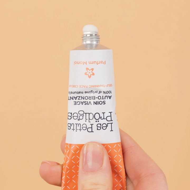 Le Soin Visage Auto-Bronzant