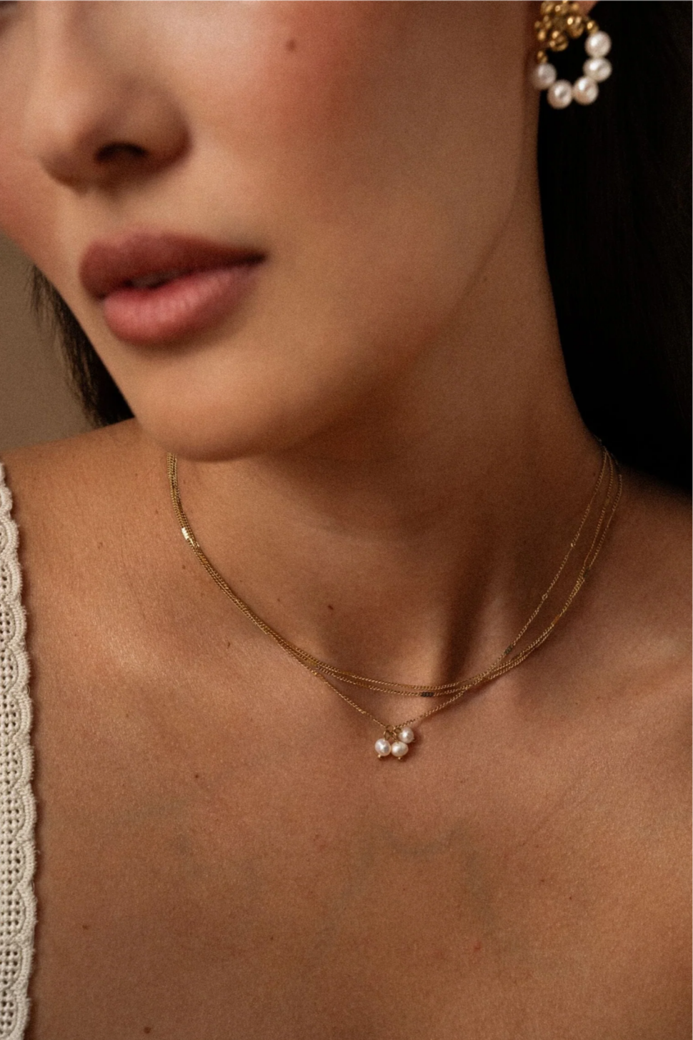 Collier Laura